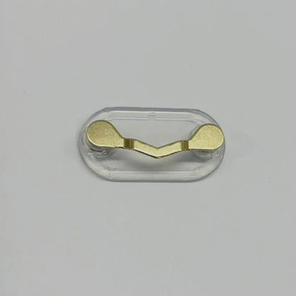 Magnetische brilhouder voor kleding