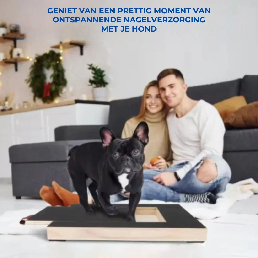 Houten krabbord voor hondennagels met snoepvak