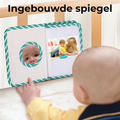 Zacht babyboek met spiegel en bijtring