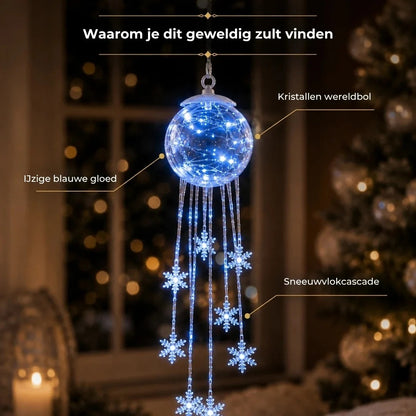 LED kerstbal met hangende sneeuwvlokken